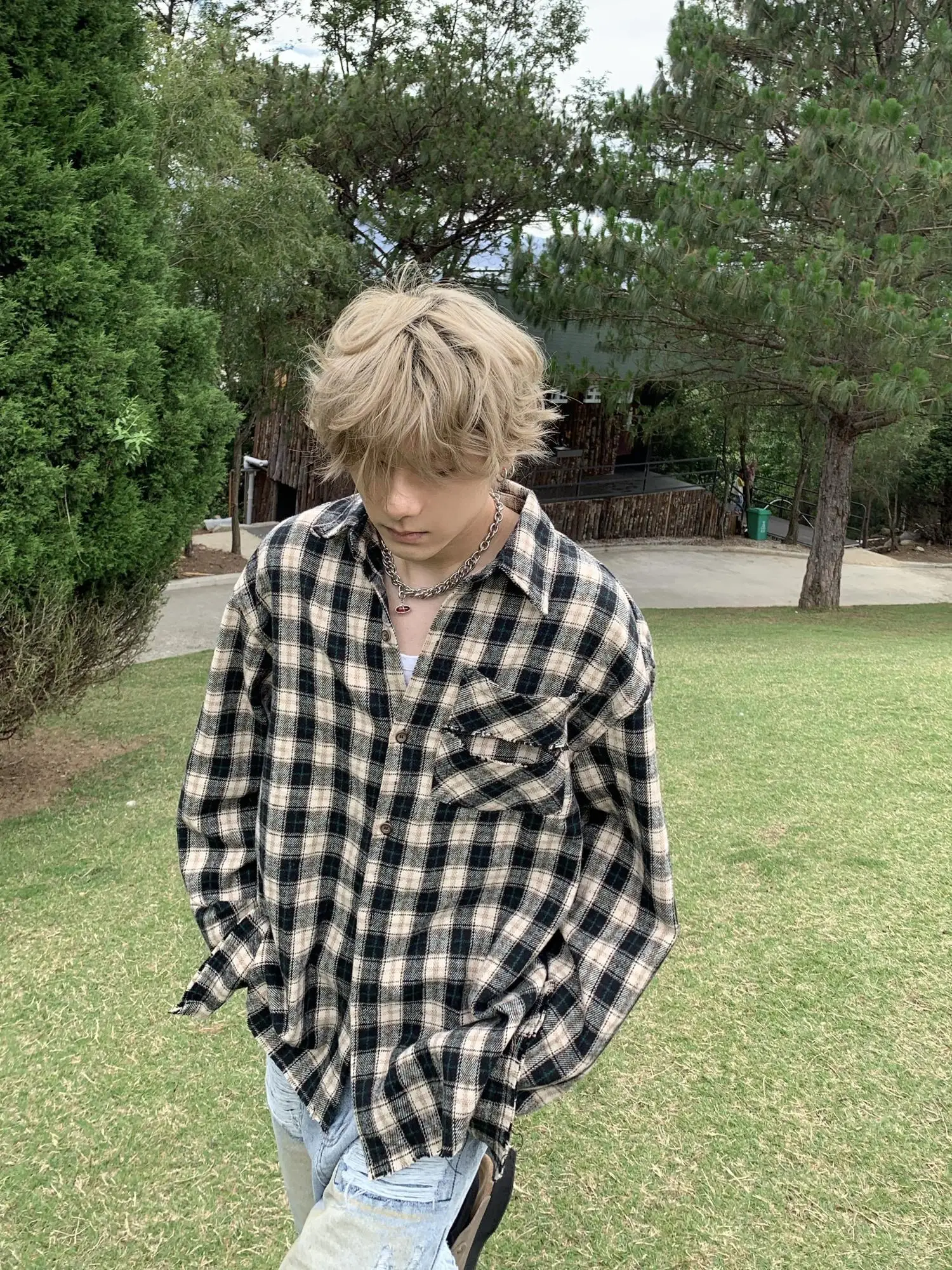 Мужская куртка в стиле ретро-американский клетчатый узор, свободный крой, осенне-весенняя, в стиле колледж, с вышивкой, рваная, рабочая одежда, модная
Мужская куртка в стиле ретро-американский клетчатый узор, свободный крой, осенне-весенняя, в стиле колледж, с вышивкой, рваная, рабочая одежда, модная