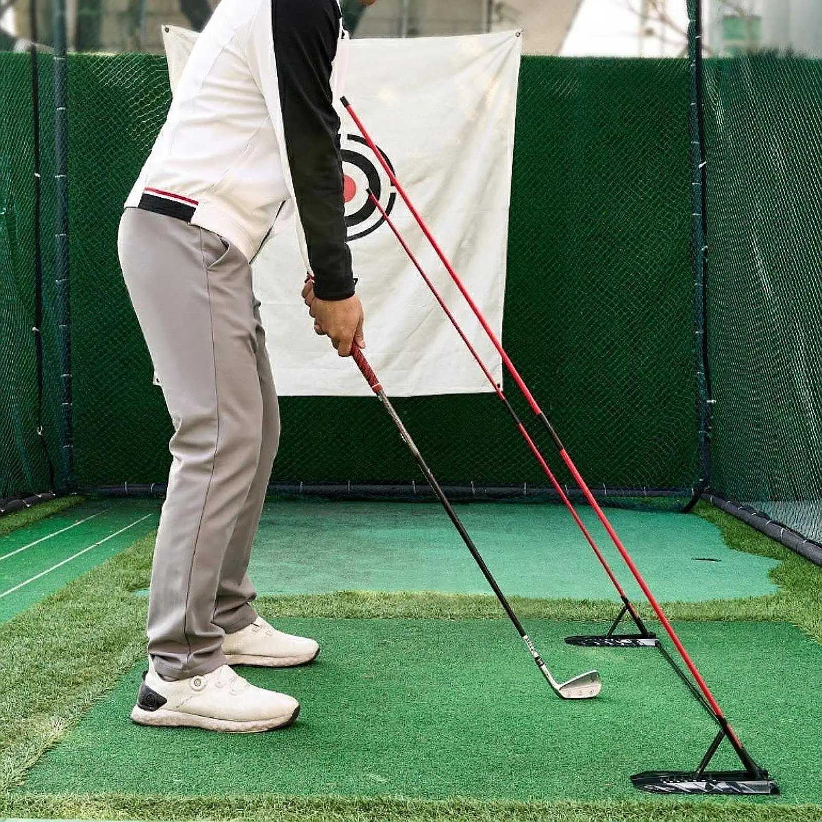 Golf Swing Trainer Golf Training Aid Practical Golf Alignment Stick Holder Auxiliary Tool for Backyard Golf Accessories
Golf Swing Trainer Golf Training Aid Practical Golf Alignment Stick Holder Auxiliary Tool for Backyard Golf Accessories
