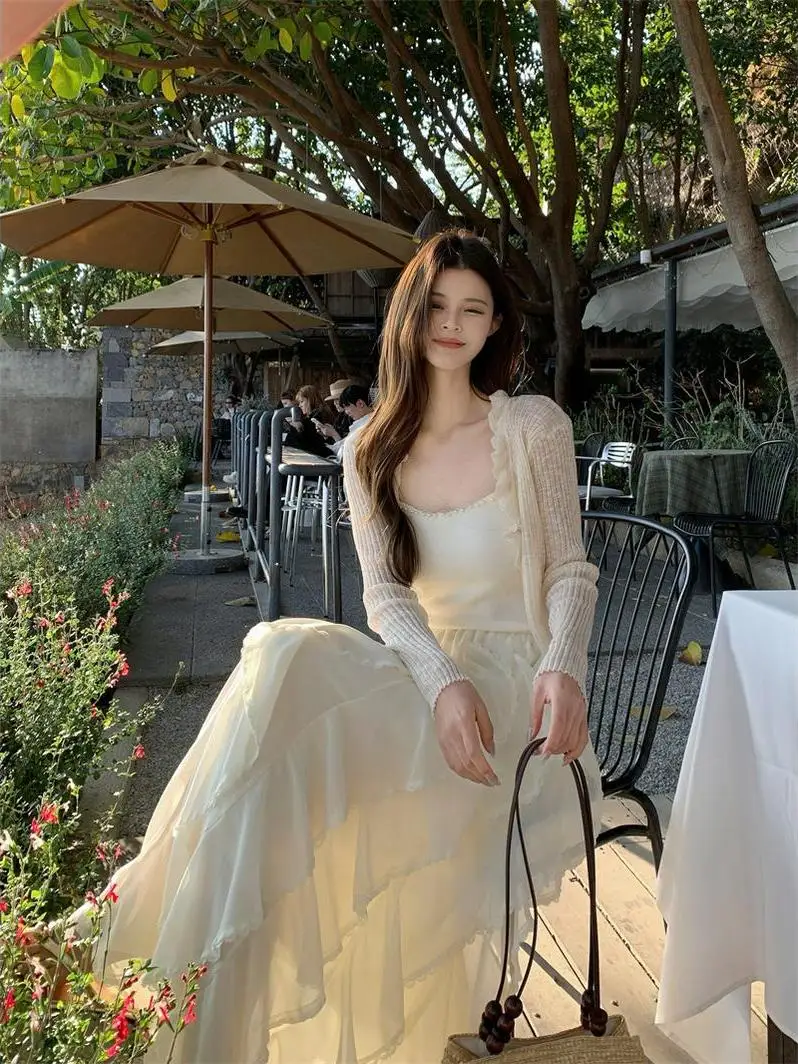 Gentle Wind Women's Three-Piece Set Spring 2026 New Sun Protection Open Cardigan Camisole Skirt Fashionable And Slimming
Gentle Wind Women's Three-Piece Set Spring 2026 New Sun Protection Open Cardigan Camisole Skirt Fashionable And Slimming
