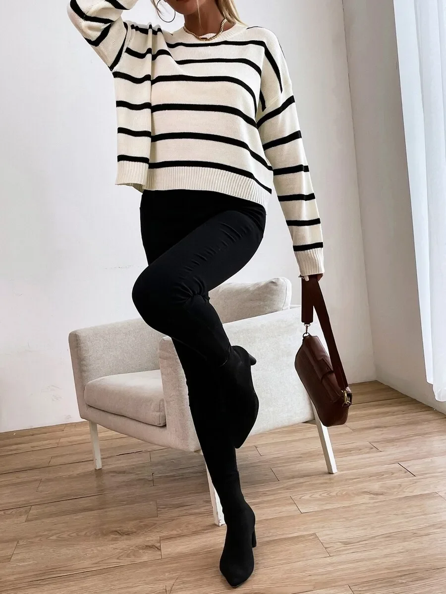 Women Round Neck Striped Knit Sweater Long Sleeve Casual Pullover Fall Winter
Women Round Neck Striped Knit Sweater Long Sleeve Casual Pullover Fall Winter
