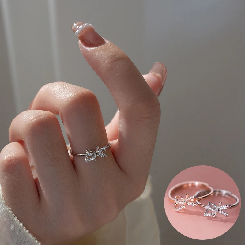 100% 925 Sterling Silver Zircon Bowknot Ring for Women Girl Fashion Geometric Round Design Jewelry Party Gift Dropshipping
100% 925 Sterling Silver Zircon Bowknot Ring for Women Girl Fashion Geometric Round Design Jewelry Party Gift Dropshipping