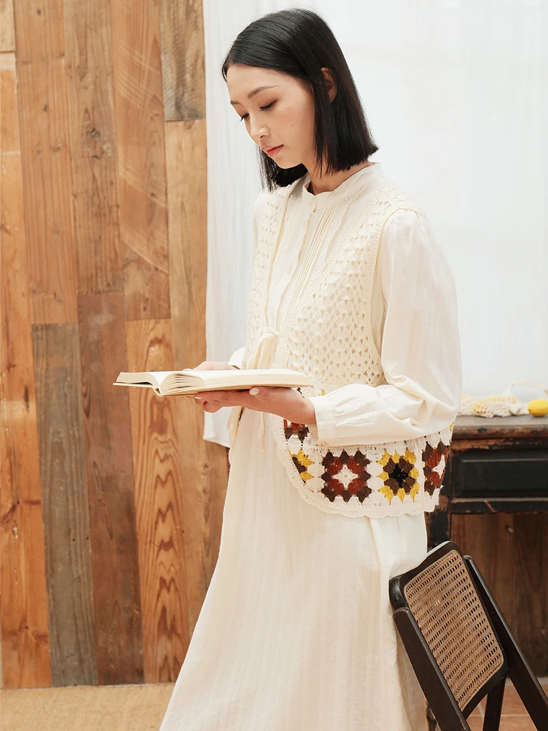 Женский вязаный жилет Bukhara Original Design: универсальный тонкий топ с V-образным вырезом для осеннего сезона, однотонный
Женский вязаный жилет Bukhara Original Design: универсальный тонкий топ с V-образным вырезом для осеннего сезона, однотонный