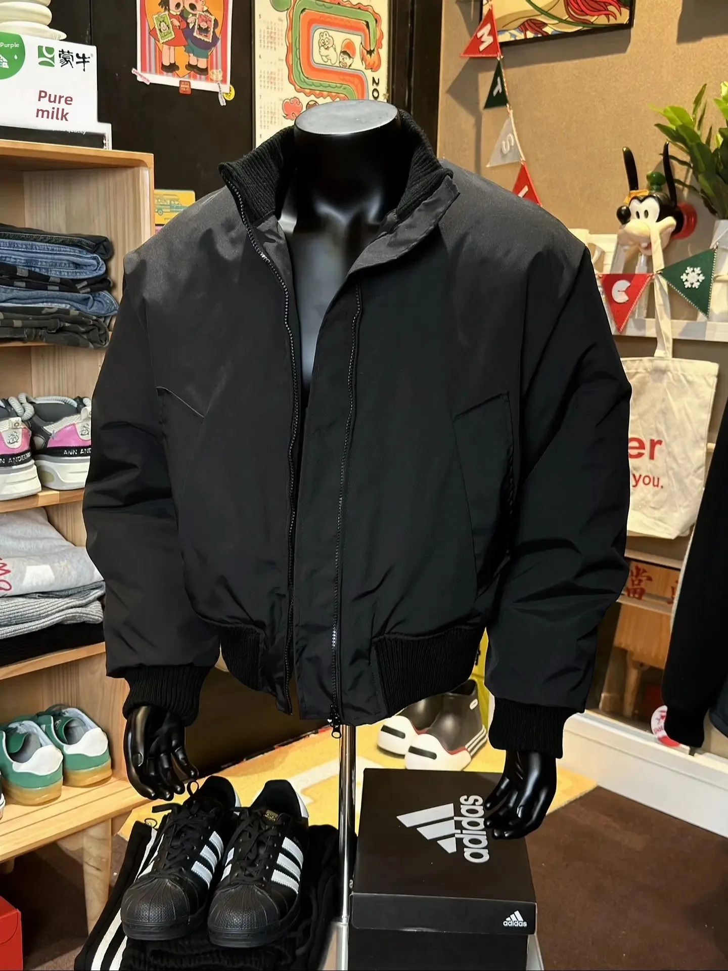 Американский бомбер Sle ort Flight Jaet, хлопковое бейсбольное пальто, мужская осенне-зимняя ветрозащитная водонепроницаемая верхняя одежда на подкладке Fce
Американский бомбер Sle ort Flight Jaet, хлопковое бейсбольное пальто, мужская осенне-зимняя ветрозащитная водонепроницаемая верхняя одежда на подкладке Fce