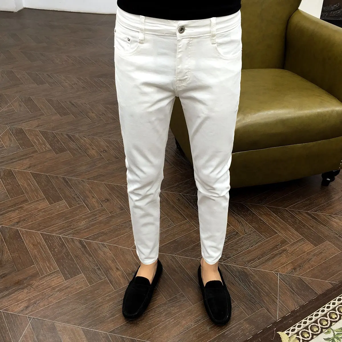 Мужские джинсы Slim Fit 7/8 длины, белые, весенняя новинка, повседневные, модные, в корейском стиле, молодежные, из эластичного хлопкового денима
Мужские джинсы Slim Fit 7/8 длины, белые, весенняя новинка, повседневные, модные, в корейском стиле, молодежные, из эластичного хлопкового денима