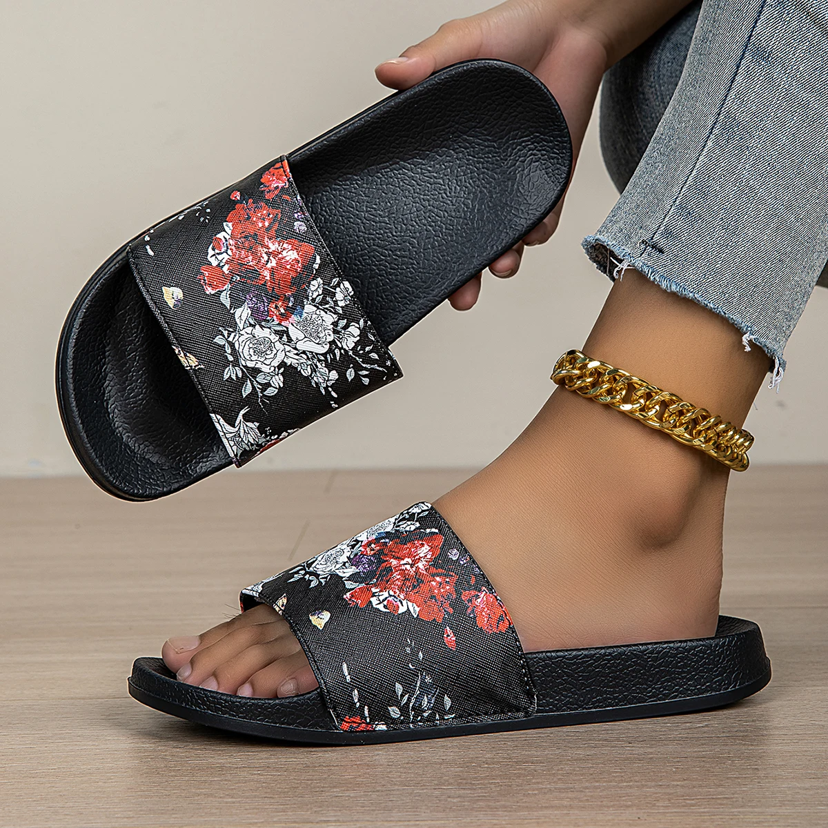 Women's Plum Blossom Fashion Casual Eva Soft-Soled Indoor and Outdoor Home Slippers
Women's Plum Blossom Fashion Casual Eva Soft-Soled Indoor and Outdoor Home Slippers