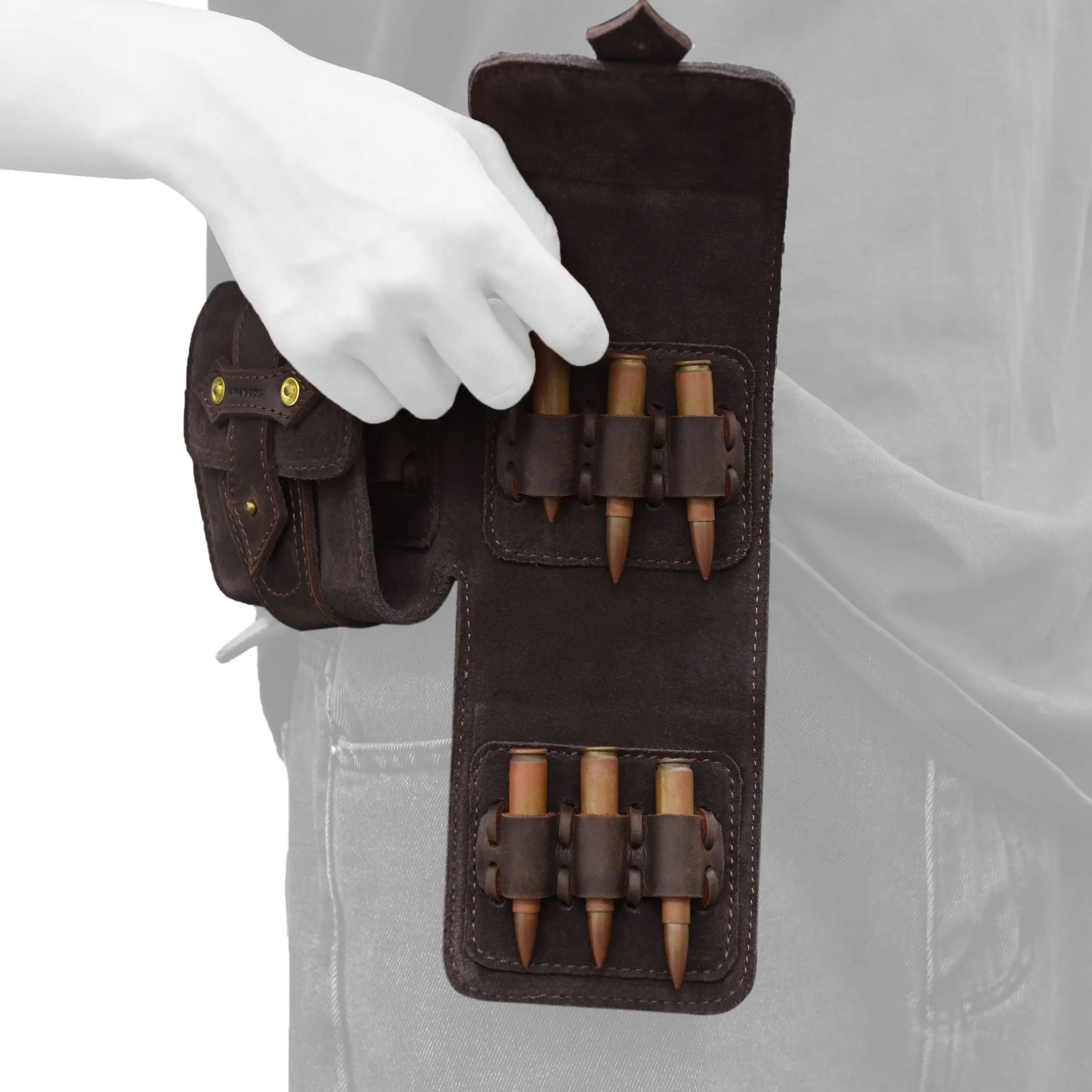 WAYNE' S DOG New Leather Ammo Carrier Belt Pouch,Bullet Shell Holder ,Cartridge Carrier Waist Molle Magazine Bag
WAYNE' S DOG New Leather Ammo Carrier Belt Pouch,Bullet Shell Holder ,Cartridge Carrier Waist Molle Magazine Bag