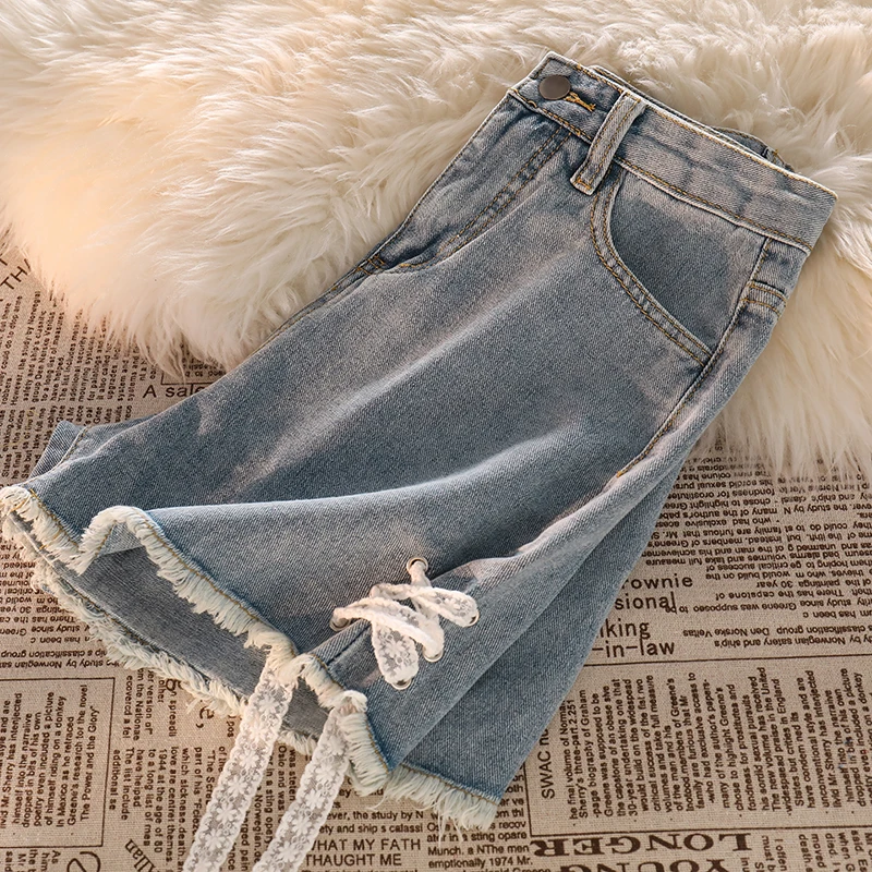 Lace Tied Denim Shorts Women High Waisted Raw Edge Straight Leg Hot Pants Cool Girls High Street Loose Versatile Wide Leg Pants
Lace Tied Denim Shorts Women High Waisted Raw Edge Straight Leg Hot Pants Cool Girls High Street Loose Versatile Wide Leg Pants
