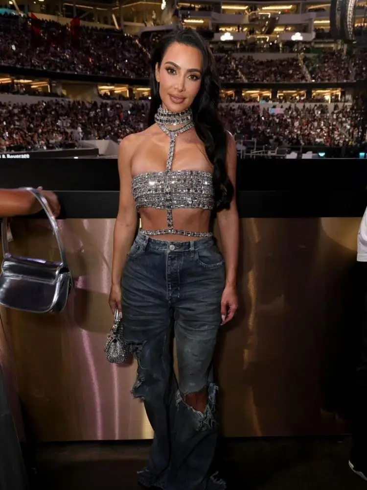 High End Fashion For Women Shinning Big Crystal Celebrity Sexy Tops Halter Bodycon Evening Party Vest Female Clothing Streetwear
High End Fashion For Women Shinning Big Crystal Celebrity Sexy Tops Halter Bodycon Evening Party Vest Female Clothing Streetwear