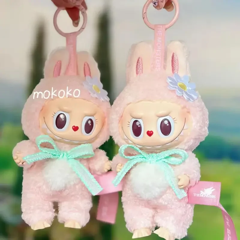 Hot selling item Pink Labubu Mokoko Sweetheart Vinyl Doll Kawaii Backpack Collection Desktop Decoration Ornament Toys
Hot selling item Pink Labubu Mokoko Sweetheart Vinyl Doll Kawaii Backpack Collection Desktop Decoration Ornament Toys
