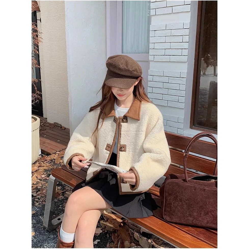 Lamb Wool Jacket Long Sleeve Woman Anti Fall Sun Protective Decorative Seductive Antistatic Sequins Rivet Softshell Middle Aged
Lamb Wool Jacket Long Sleeve Woman Anti Fall Sun Protective Decorative Seductive Antistatic Sequins Rivet Softshell Middle Aged