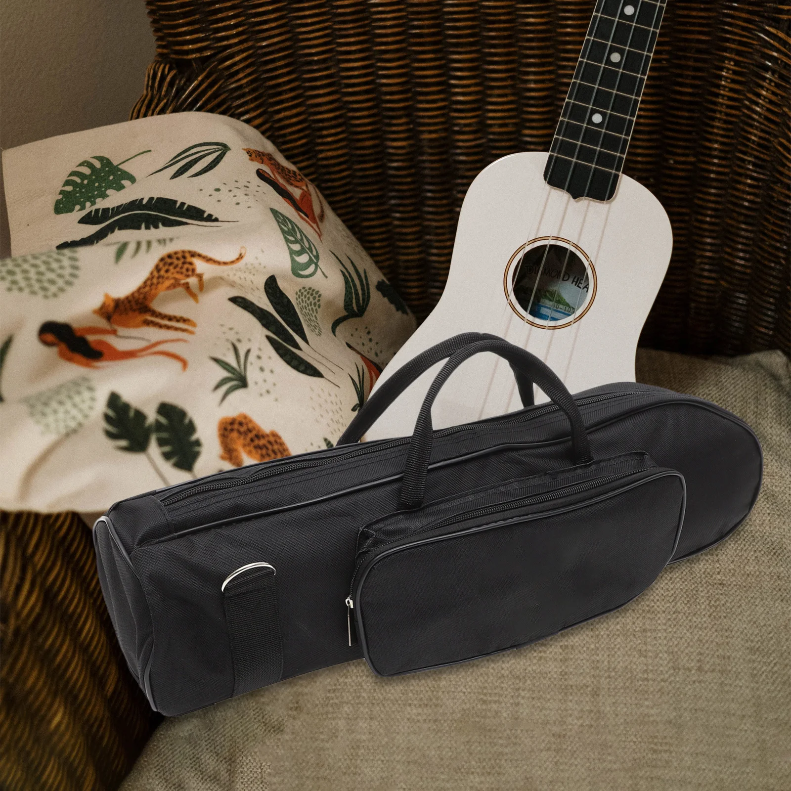Trumpet Carrying Portable Lightweight Small Horn Case Durable Shoulder Storage Pouch For Trumpet Case Wind Instrument 
Trumpet Carrying Portable Lightweight Small Horn Case Durable Shoulder Storage Pouch For Trumpet Case Wind Instrument