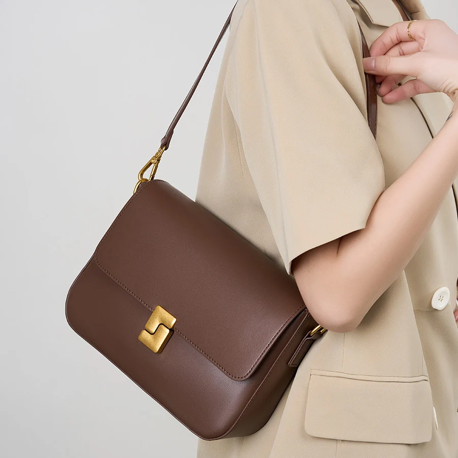 2025 Genuine Leather Women Crossbody Bag Luxury Design Small Square Bag Cowhide Women's Commuter Shoulder Bag Ladies Gift
2025 Genuine Leather Women Crossbody Bag Luxury Design Small Square Bag Cowhide Women's Commuter Shoulder Bag Ladies Gift