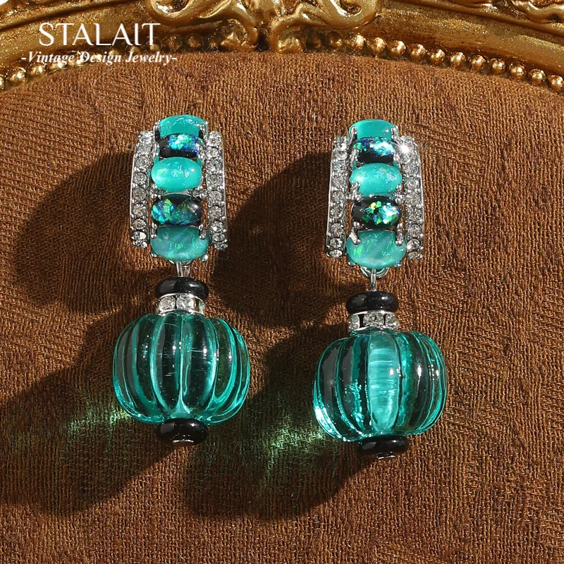 Vintage Blue Pumpkin Drop Earrings Oval Stone Glaze Rhinestone Accessories For Women Wedding Halloween Luxury Quality Jewelry
Vintage Blue Pumpkin Drop Earrings Oval Stone Glaze Rhinestone Accessories For Women Wedding Halloween Luxury Quality Jewelry