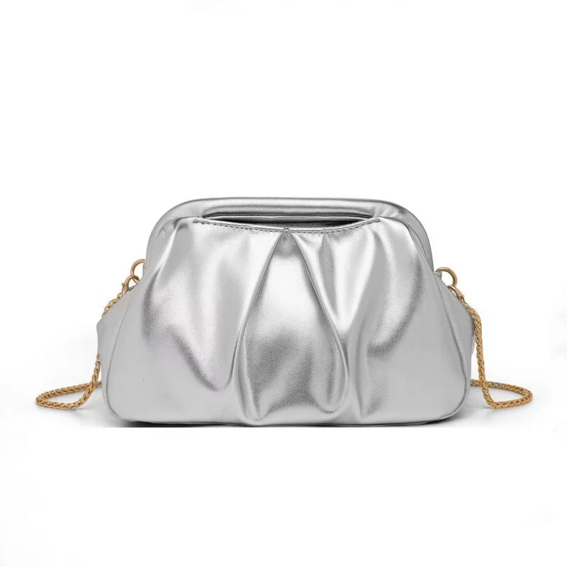 New large-capacity gold cloud bag for women, pleated chain crossbody bag, shoulder and underarm bag
New large-capacity gold cloud bag for women, pleated chain crossbody bag, shoulder and underarm bag