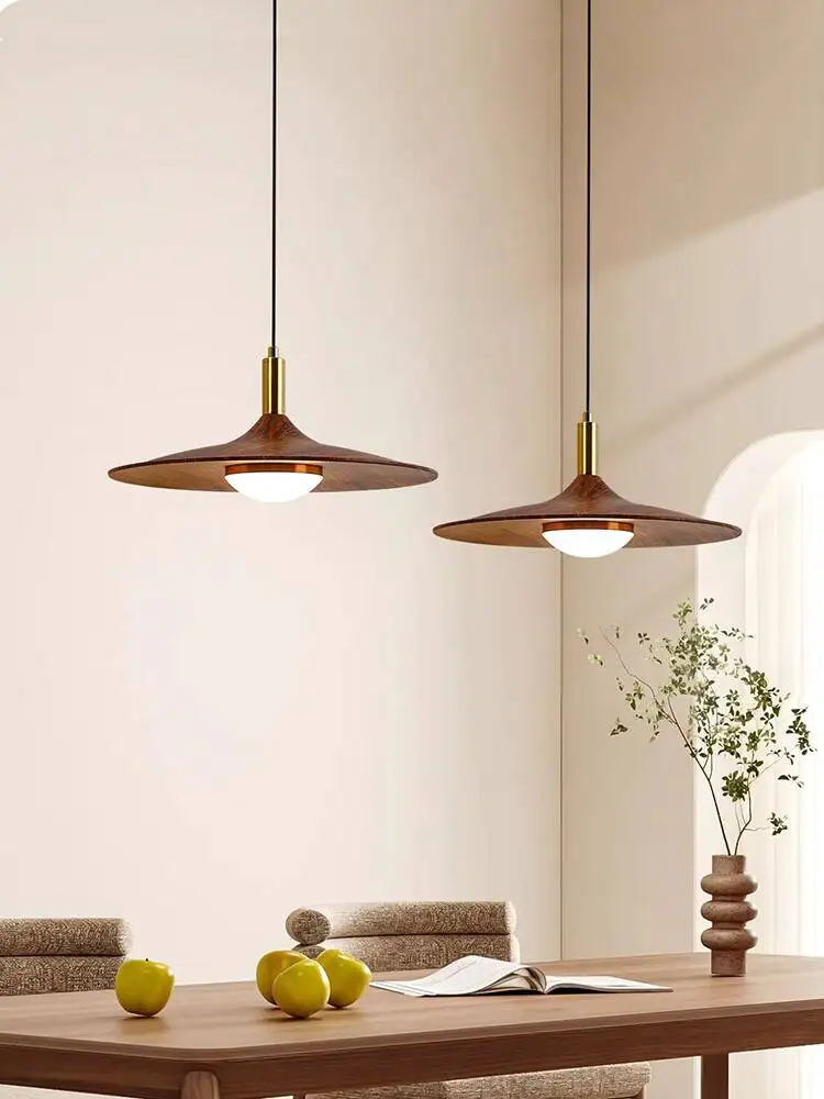 Vintage UFO Pendant Japanese Wabi-Sabi American Style Wood Grain Bar Counter Three-Head Restaurant Light
Vintage UFO Pendant Japanese Wabi-Sabi American Style Wood Grain Bar Counter Three-Head Restaurant Light