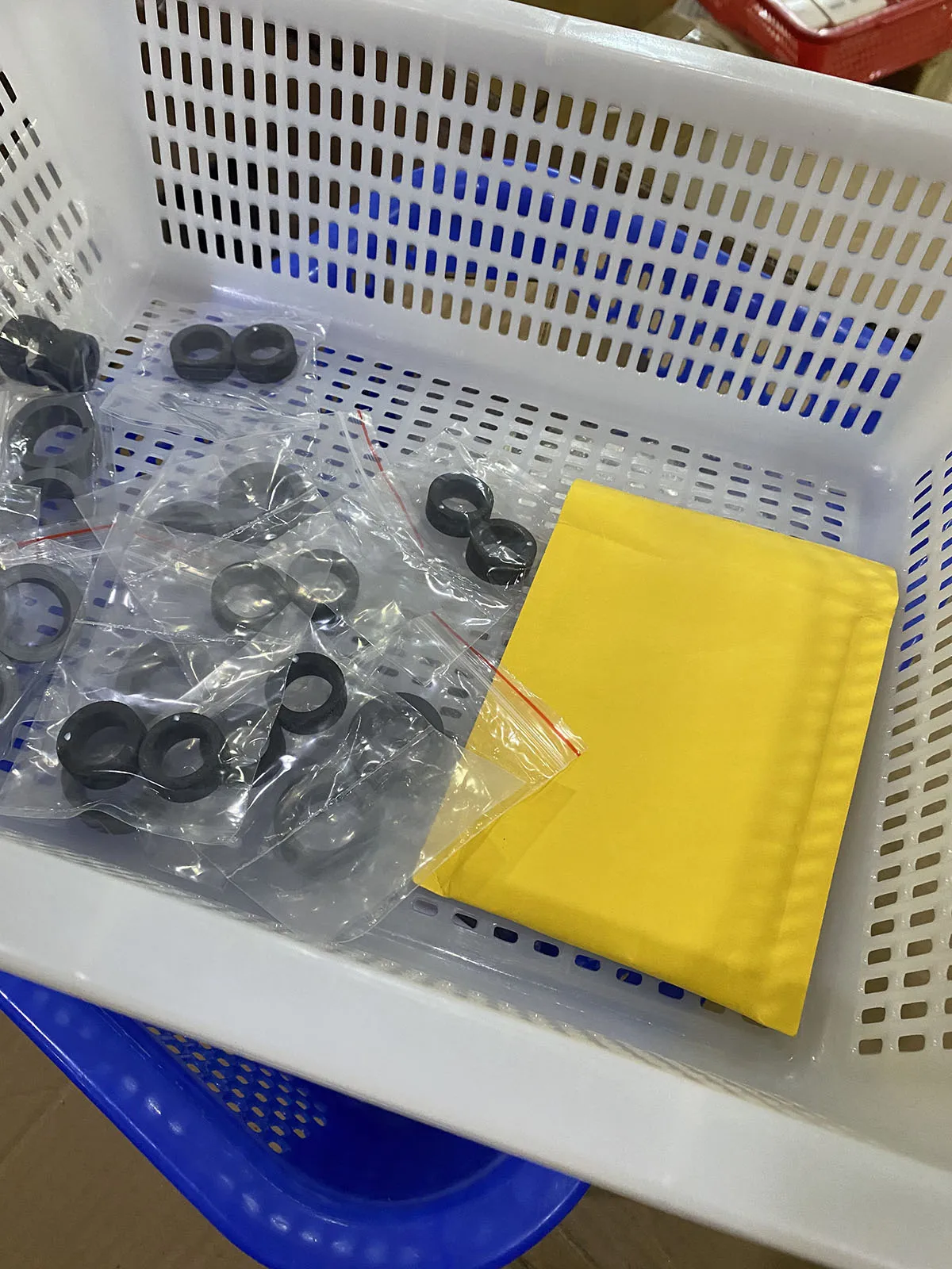 1set Exchange Roller Kit Tire for PANASONIC KV-S1037 KV-S1038 KV-SS058 KV-S1026C KV-S1046C KV-S1065C
1set Exchange Roller Kit Tire for PANASONIC KV-S1037 KV-S1038 KV-SS058 KV-S1026C KV-S1046C KV-S1065C