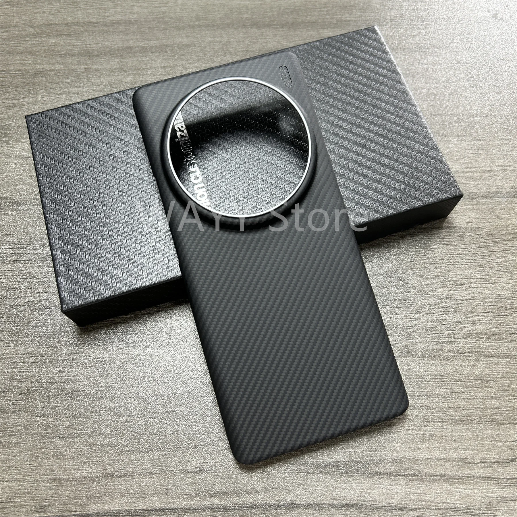 600D Carbon Case For Vivo X100 Ultra Carbon Fiber Case Aramid Fiber Shockproof Protection Cover
600D Carbon Case For Vivo X100 Ultra Carbon Fiber Case Aramid Fiber Shockproof Protection Cover