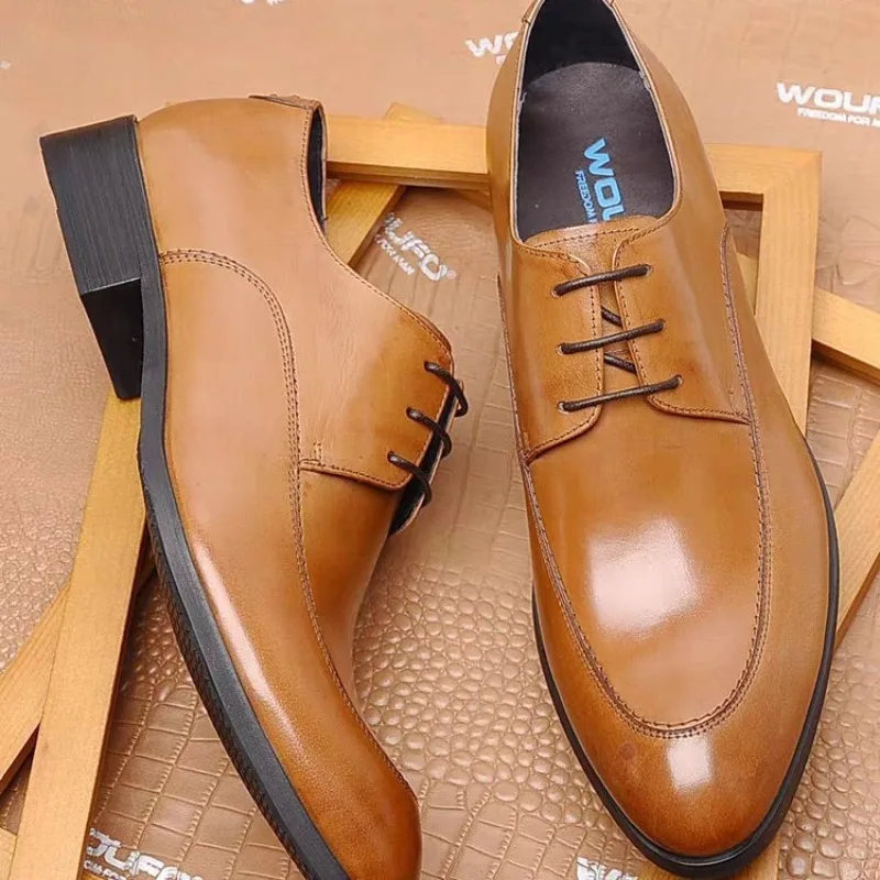 Fashion Pointed Toe Leather Dress Shoes for Men British Style Business Formal Shoes
Fashion Pointed Toe Leather Dress Shoes for Men British Style Business Formal Shoes