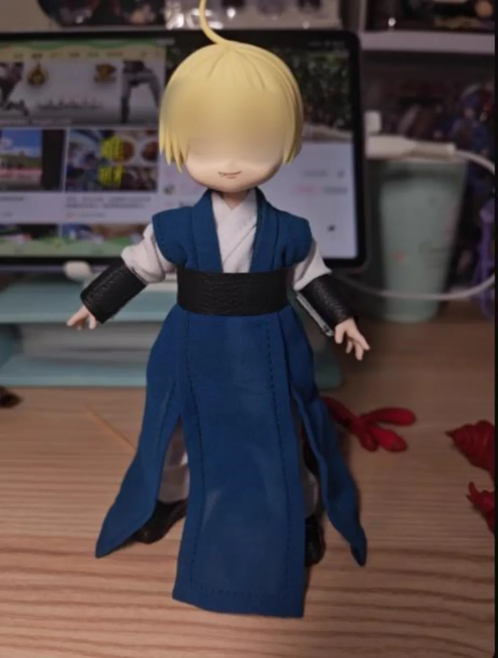 1/6 мужской синий аниме древняя одежда классический ханьфу традиционное платье ханьфу для 12-дюймовой экшн-фигурки DOll модель для косплея
1/6 мужской синий аниме древняя одежда классический ханьфу традиционное платье ханьфу для 12-дюймовой экшн-фигурки DOll модель для косплея