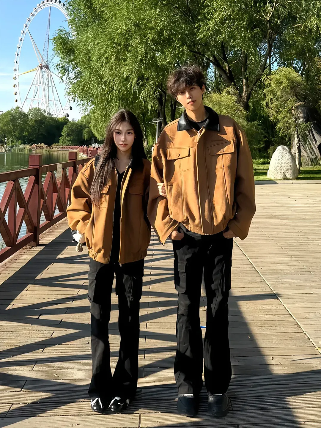 Мужская коричневая куртка-харрингтон в стиле де-конструкт, с широким воротником из кожи, в стиле рабочей одежды, с элементами пэчворка, осенняя мода
Мужская коричневая куртка-харрингтон в стиле де-конструкт, с широким воротником из кожи, в стиле рабочей одежды, с элементами пэчворка, осенняя мода