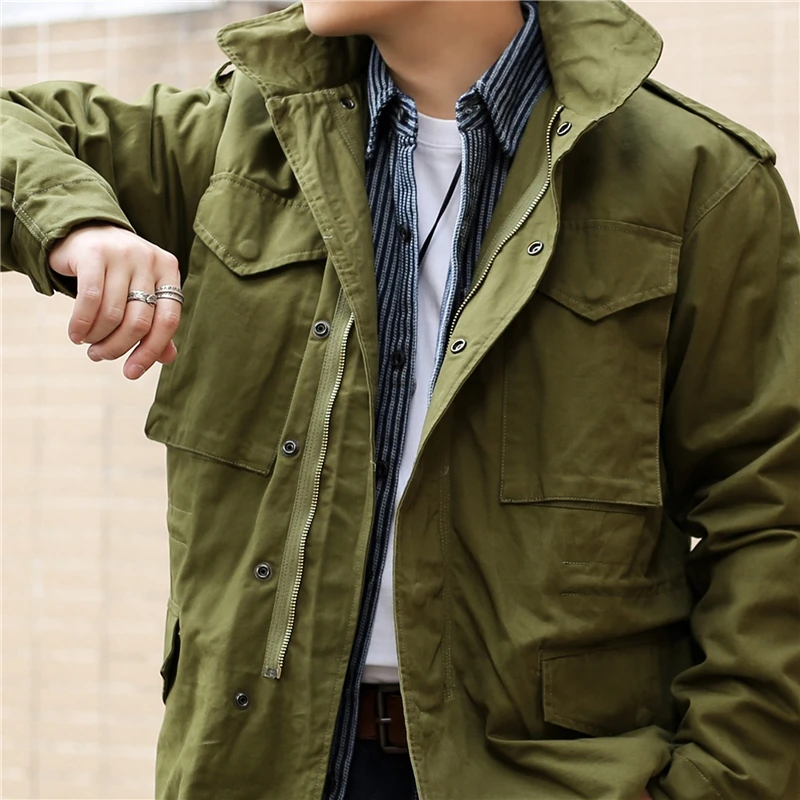Thiened American Retro M65 Jaet Military Sle Coat Men's Autumn Winter Multi-ket Hunting Tactical Workwear Coat
Thiened American Retro M65 Jaet Military Sle Coat Men's Autumn Winter Multi-ket Hunting Tactical Workwear Coat