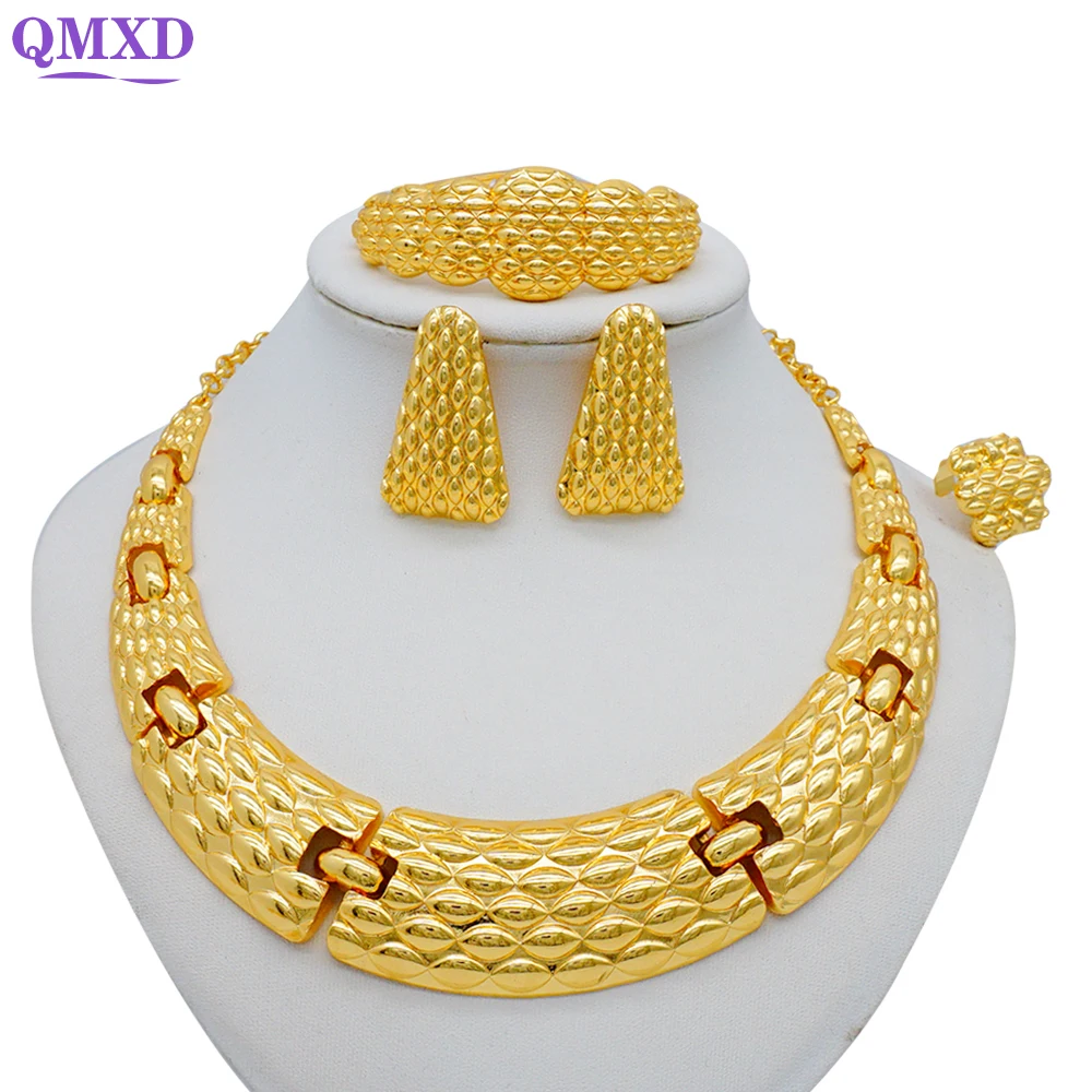 2022 Dubai Gold Color Jewelry Sets Costume Jewelry For Women Big Necklace African Beads Jewelry Set Nigerian Bridal Wedding
2022 Dubai Gold Color Jewelry Sets Costume Jewelry For Women Big Necklace African Beads Jewelry Set Nigerian Bridal Wedding