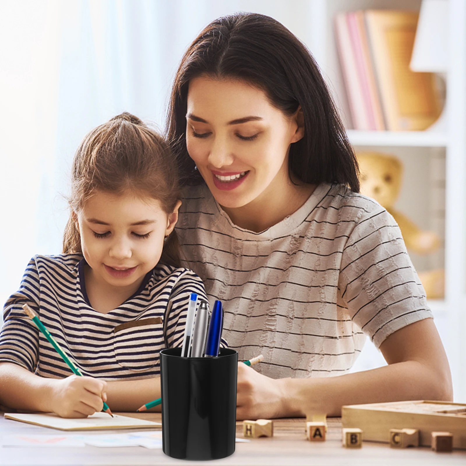 2pcs Plastic Pen Holder Desk Organizer Black Large Capacity Round Base Office Supplies Pencil Cup Easy Clean Stylish
2pcs Plastic Pen Holder Desk Organizer Black Large Capacity Round Base Office Supplies Pencil Cup Easy Clean Stylish