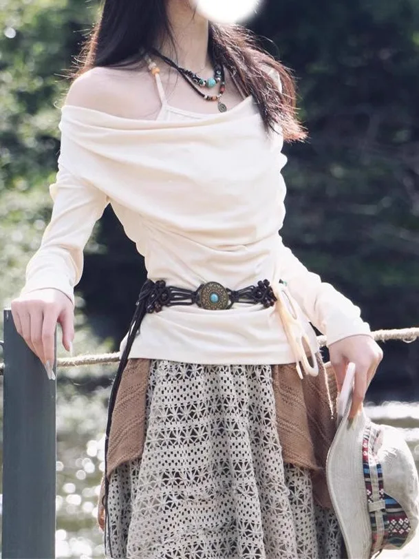 Spring Early Season Small Fragrance Style Set Women's Long Sleeve Hanging Neck Halter Top And Plaid Skirt Two-Piece Set
Spring Early Season Small Fragrance Style Set Women's Long Sleeve Hanging Neck Halter Top And Plaid Skirt Two-Piece Set