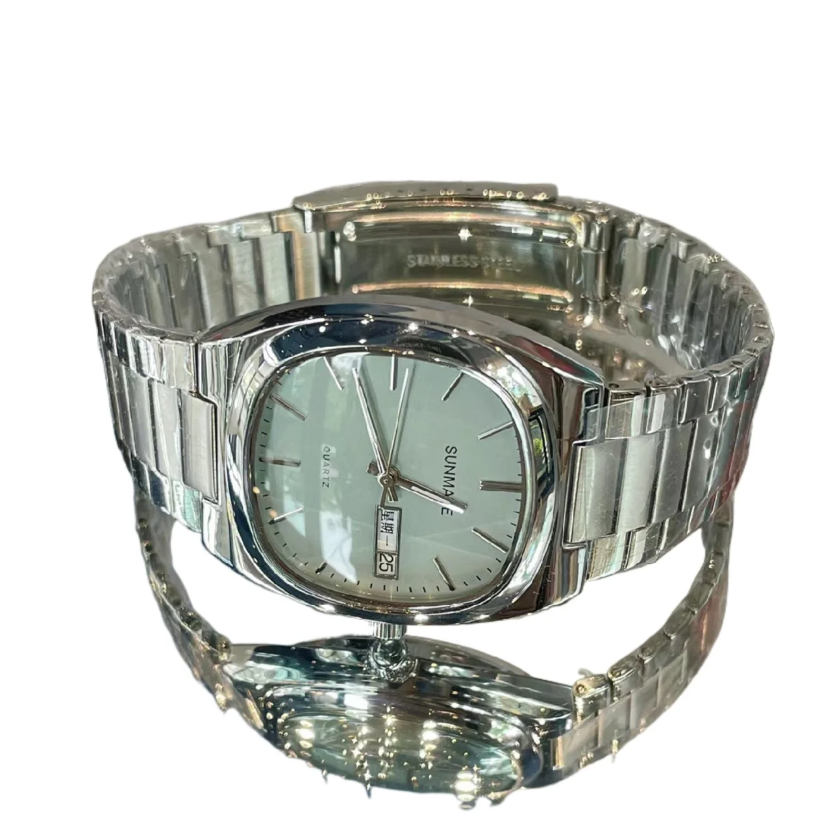 Korean college style watch for women, fashionable and compact workplace women's watch
Korean college style watch for women, fashionable and compact workplace women's watch