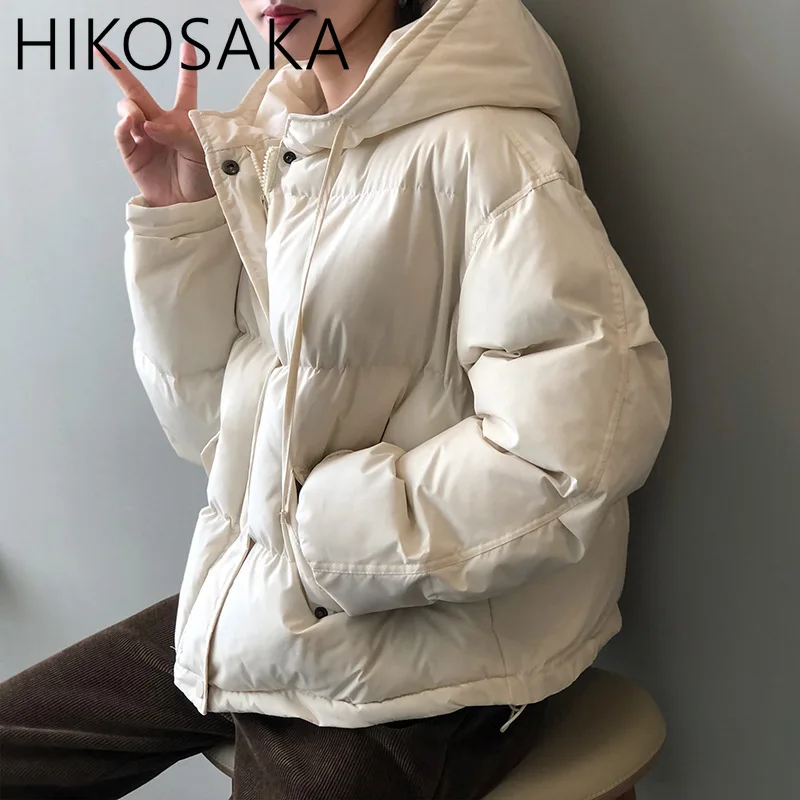 Куртка женская однотонная на хлопковом наполнителе, с капюшоном и длинным рукавом
Куртка женская однотонная на хлопковом наполнителе, с капюшоном и длинным рукавом