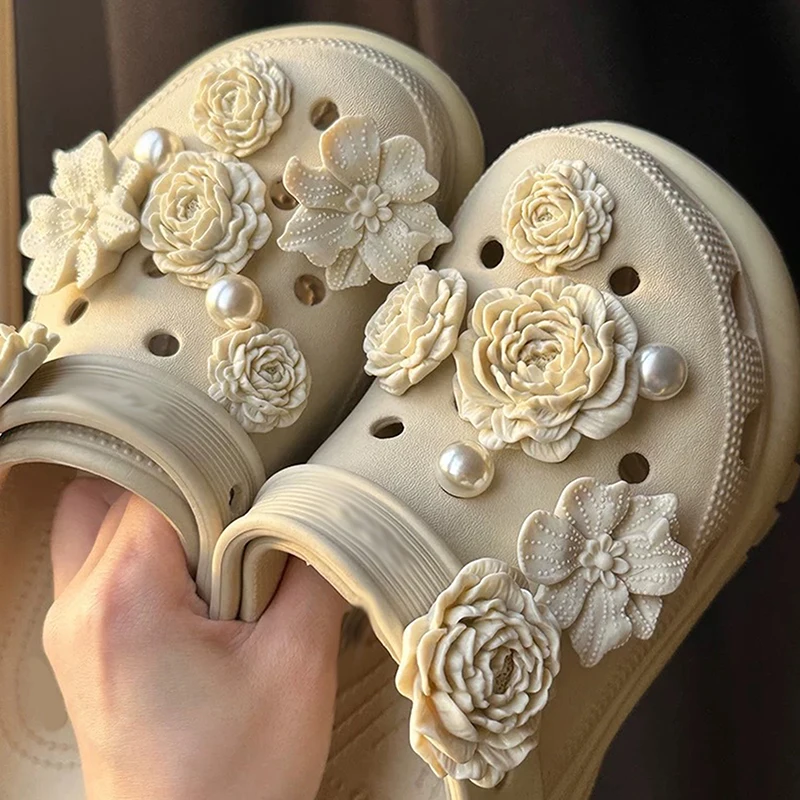 Puff Flower Hole Shoe Charms Set - White Azalea Elegant Floral Shoe Clips for DIY Bohemian Shoe Decor Fashion Shoe Accessories
Puff Flower Hole Shoe Charms Set - White Azalea Elegant Floral Shoe Clips for DIY Bohemian Shoe Decor Fashion Shoe Accessories
