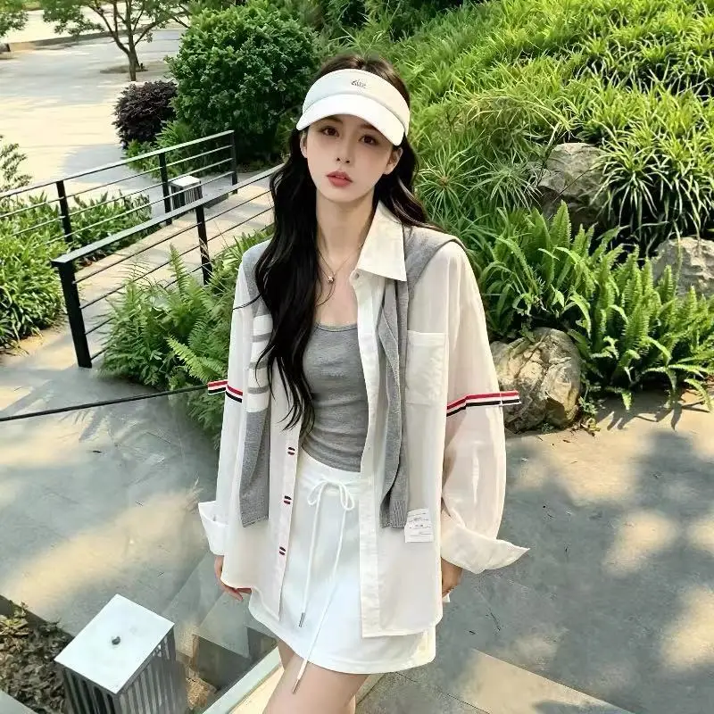 Summer New Loose Lightweight Long Sleeve Sun Protection Shirt Four Stripes Versatile Wrap Casual Style Women's Shirt
Summer New Loose Lightweight Long Sleeve Sun Protection Shirt Four Stripes Versatile Wrap Casual Style Women's Shirt