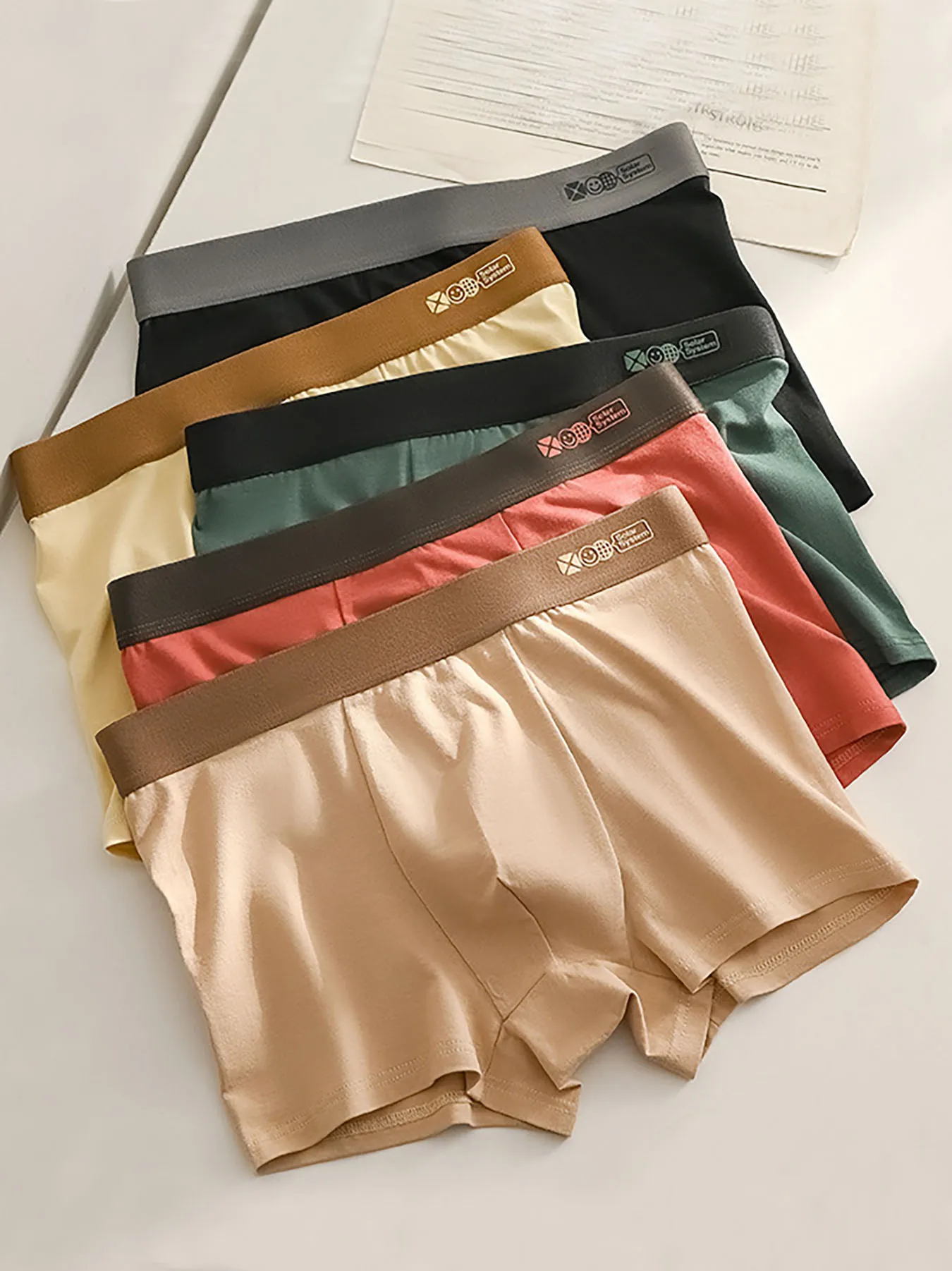 5 шт. Новые мужские расклешенные трусы – эластичные и дышащие расклешенные штаны – мягкий и приятный для кожи комплект нижнего белья
5 шт. Новые мужские расклешенные трусы – эластичные и дышащие расклешенные штаны – мягкий и приятный для кожи комплект нижнего белья