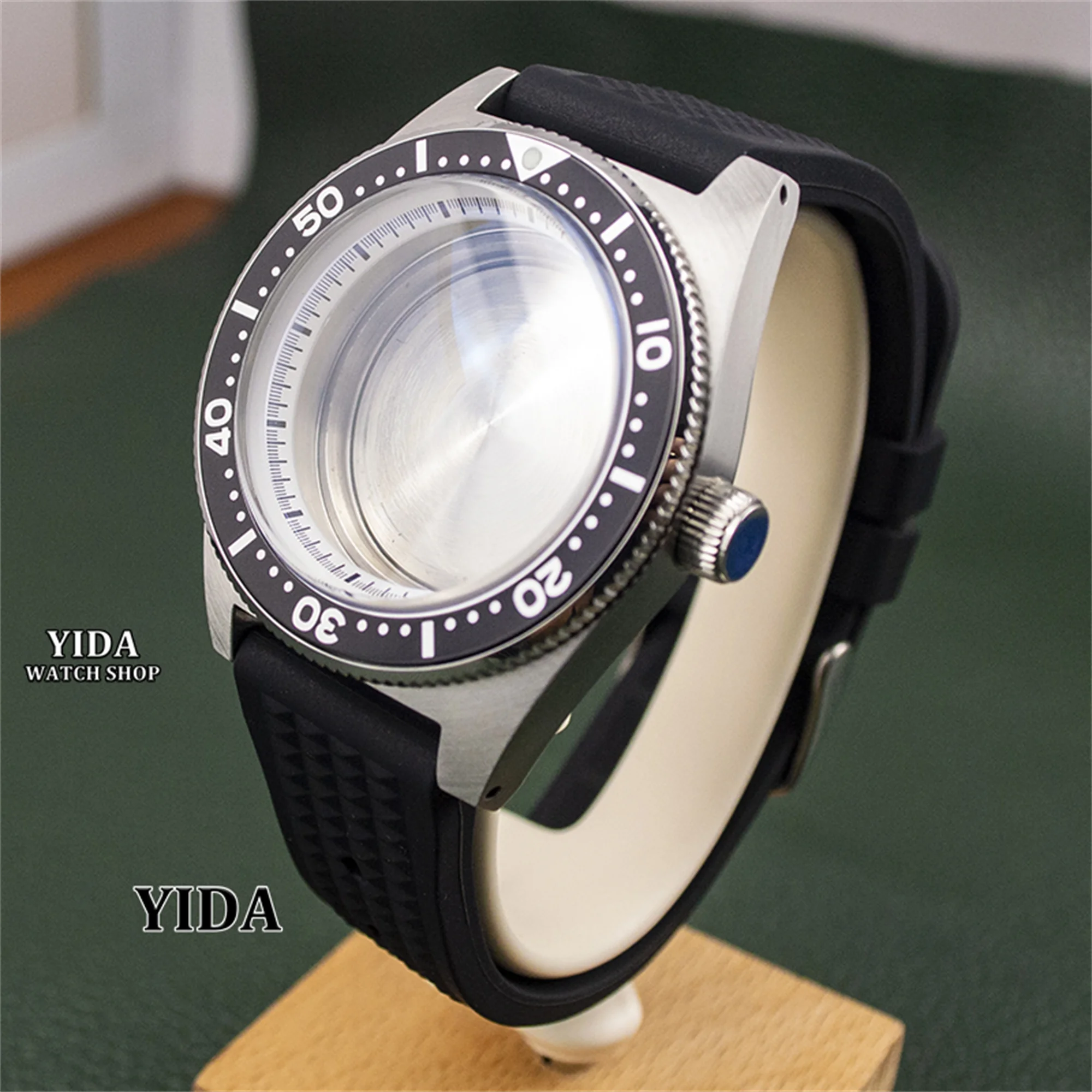 40mm Mod Watch Case Rubber Strap Domed Glass Case 300M WaterProof Diving Case fit NH35 NH36A Movement 62MAS Stainless Steel Case
40mm Mod Watch Case Rubber Strap Domed Glass Case 300M WaterProof Diving Case fit NH35 NH36A Movement 62MAS Stainless Steel Case