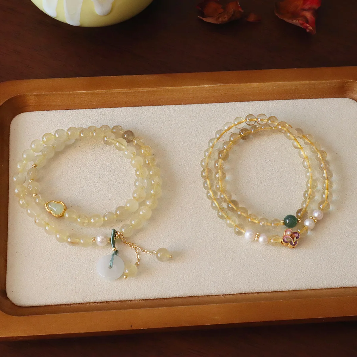 Flower&Lucky Jade Charm Natural Yellow Crystal Quarte Rutilaed Freshwater Pearls Beaded Bracelets for Women Perfect Gifts 1401
Flower&Lucky Jade Charm Natural Yellow Crystal Quarte Rutilaed Freshwater Pearls Beaded Bracelets for Women Perfect Gifts 1401