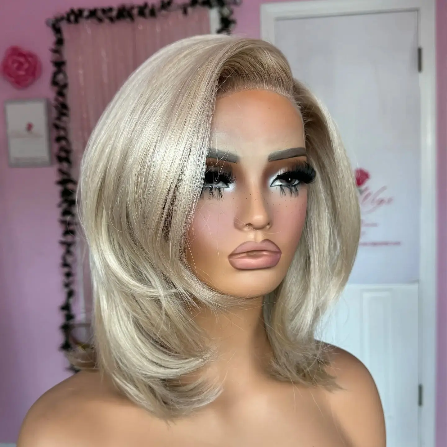 PrePlucked Ready to Wear Glueless Wig Blonde Wavy Wig Layered Synthetic Lace Front Wig For Women Daily Use
PrePlucked Ready to Wear Glueless Wig Blonde Wavy Wig Layered Synthetic Lace Front Wig For Women Daily Use