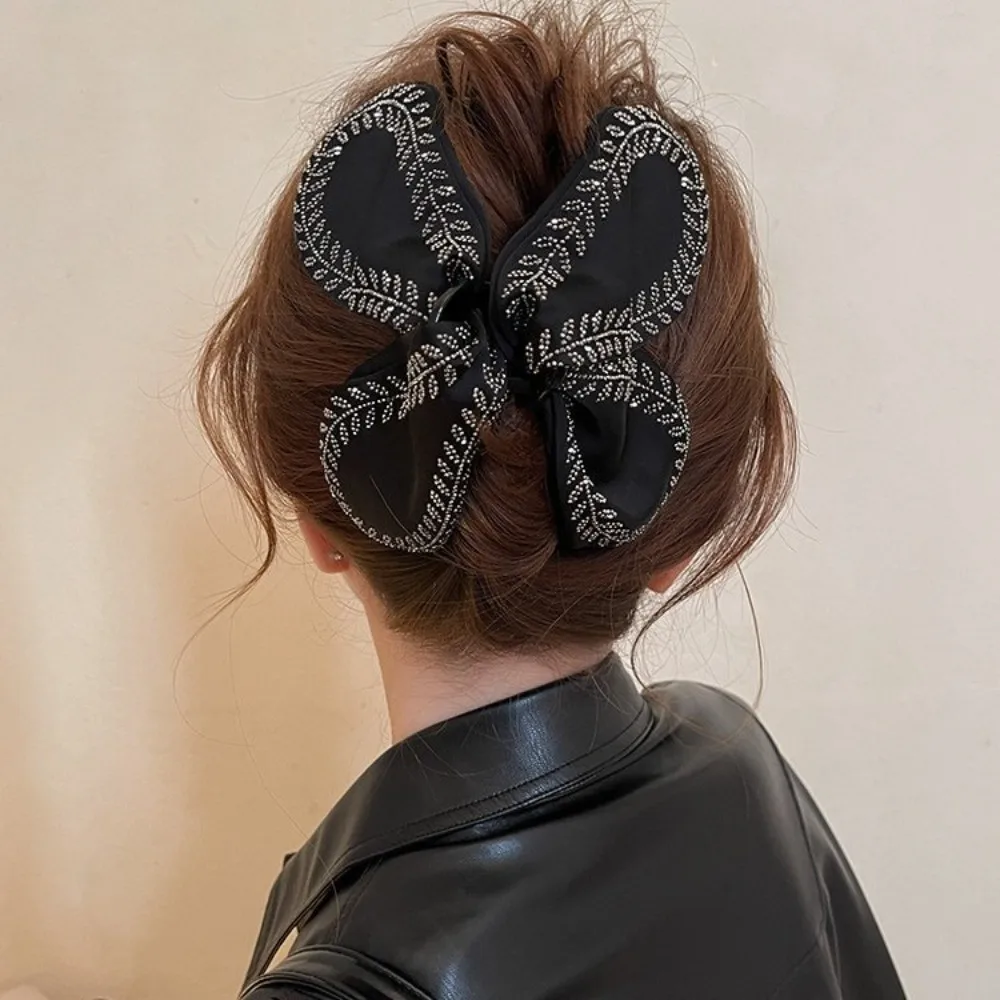 Sparkling Wheat Ear Shark Clip Bow Large Size Hair Grip Clip Multi-hair Capacity Premium Rhinestone Hair Clip Large Ponytail
Sparkling Wheat Ear Shark Clip Bow Large Size Hair Grip Clip Multi-hair Capacity Premium Rhinestone Hair Clip Large Ponytail