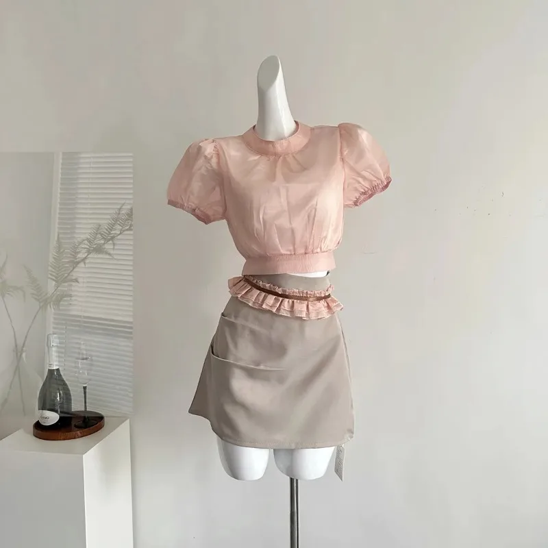 Women's Pink Puff Sleeve Crop Top Elegant Organza Mock Neck Short Blouse Casual Summer Top
Women's Pink Puff Sleeve Crop Top Elegant Organza Mock Neck Short Blouse Casual Summer Top