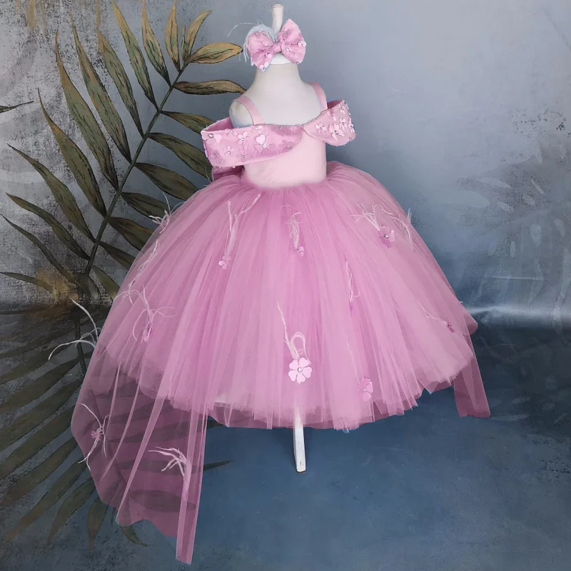 Pink Flower Girl Dress Tulle Flowers With Bow And Tailing Sleeveless For Wedding Birthday Party First Communion Gowns
Pink Flower Girl Dress Tulle Flowers With Bow And Tailing Sleeveless For Wedding Birthday Party First Communion Gowns