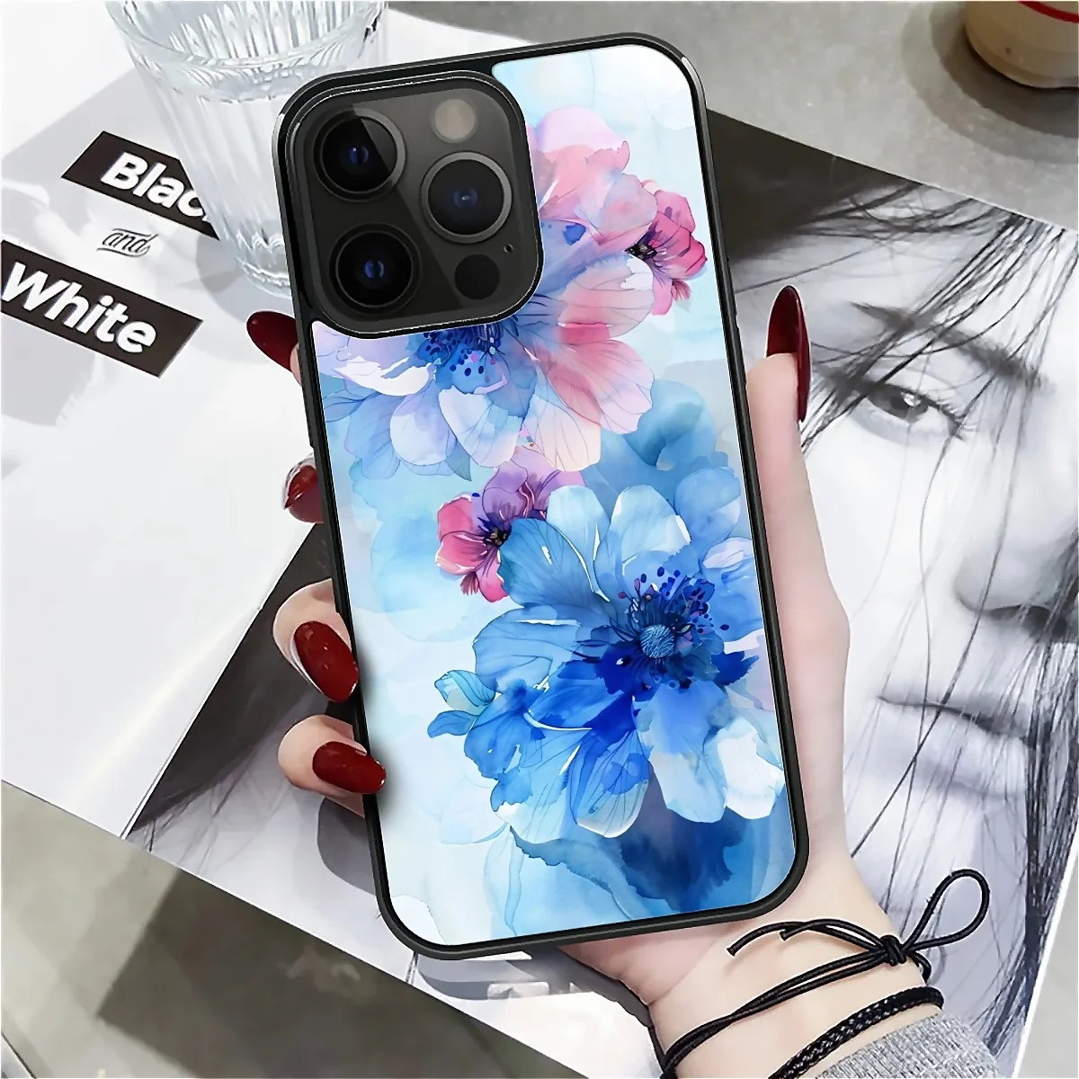 Personality pattern beautiful flowers, suitable for iPhone promax, wireless rechargeable phone case anti-fall protection.
Personality pattern beautiful flowers, suitable for iPhone promax, wireless rechargeable phone case anti-fall protection.
