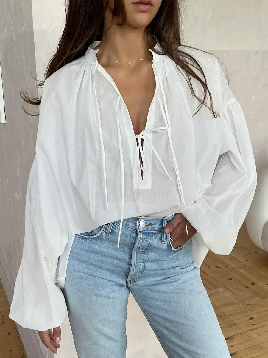 Sumuyoo 2026 Spring and Summer New Loose and Slouchy Style Black Lace-up V-neck Lantern Sleeve Shirt Top
Sumuyoo 2026 Spring and Summer New Loose and Slouchy Style Black Lace-up V-neck Lantern Sleeve Shirt Top