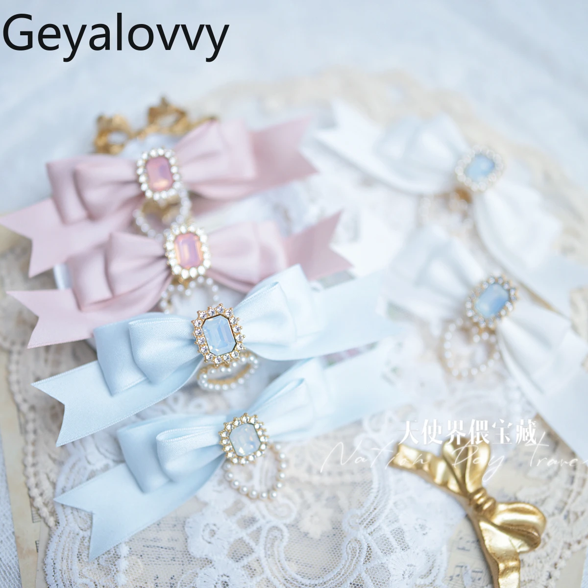 Solid Color Bow Drilled Hairpin Japanese Sweet and Cute Girl Lolita Handmade Hair Accessories Kawaii Versatile Hairclips
Solid Color Bow Drilled Hairpin Japanese Sweet and Cute Girl Lolita Handmade Hair Accessories Kawaii Versatile Hairclips