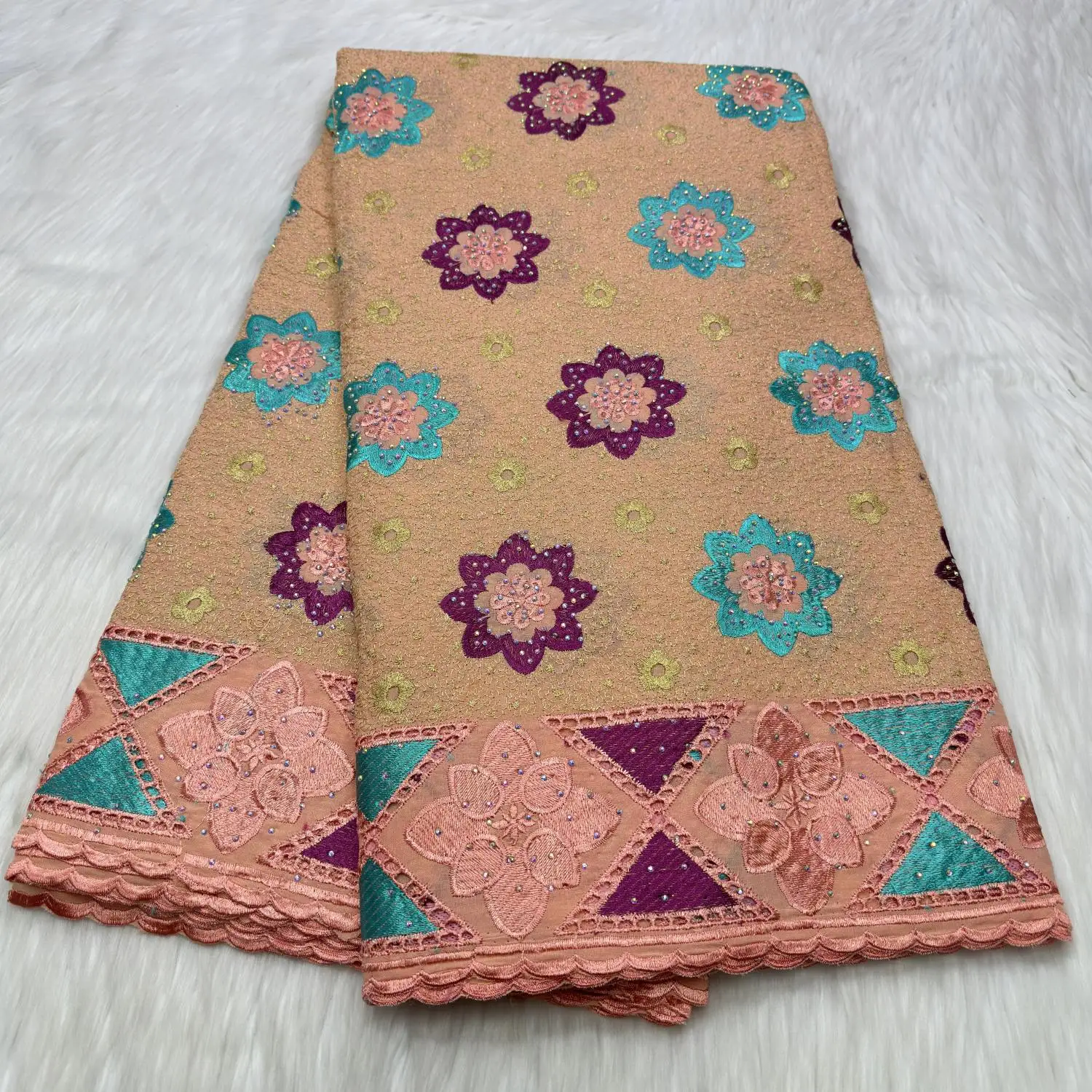 Африканская сухая кружевная ткань из 100% хлопка, высокое качество, нигерийская швейцарская вуаль, кружевная ткань с вышивкой камнями, 5 ярдов для праздничного платья XX59-4
Африканская сухая кружевная ткань из 100% хлопка, высокое качество, нигерийская швейцарская вуаль, кружевная ткань с вышивкой камнями, 5 ярдов для праздничного платья XX59-4