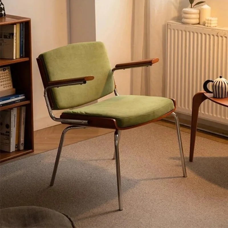 French Mid-Century Dining Chair Solid Wood Armrest Accent Seat Nordic Designer Single Leisure Chair for Home or Cafe
French Mid-Century Dining Chair Solid Wood Armrest Accent Seat Nordic Designer Single Leisure Chair for Home or Cafe