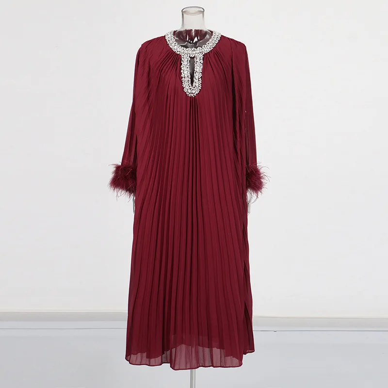 2026 Spring New Plus Size High-End Style Slimming Maxi Dress with Rhinestone and Ostrich Feather Design for Women
2026 Spring New Plus Size High-End Style Slimming Maxi Dress with Rhinestone and Ostrich Feather Design for Women