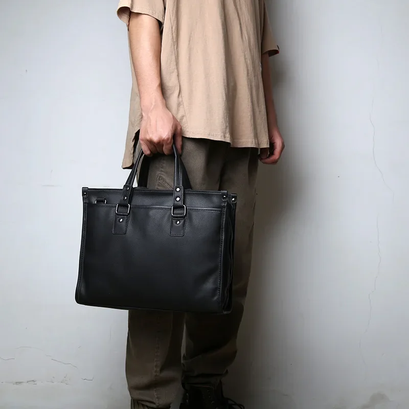 Men's Official Document Bag Top Layer Cowhide Computer Bag Genuine Leather Handmade Casual Business Commuting Bag Crossbody
Men's Official Document Bag Top Layer Cowhide Computer Bag Genuine Leather Handmade Casual Business Commuting Bag Crossbody