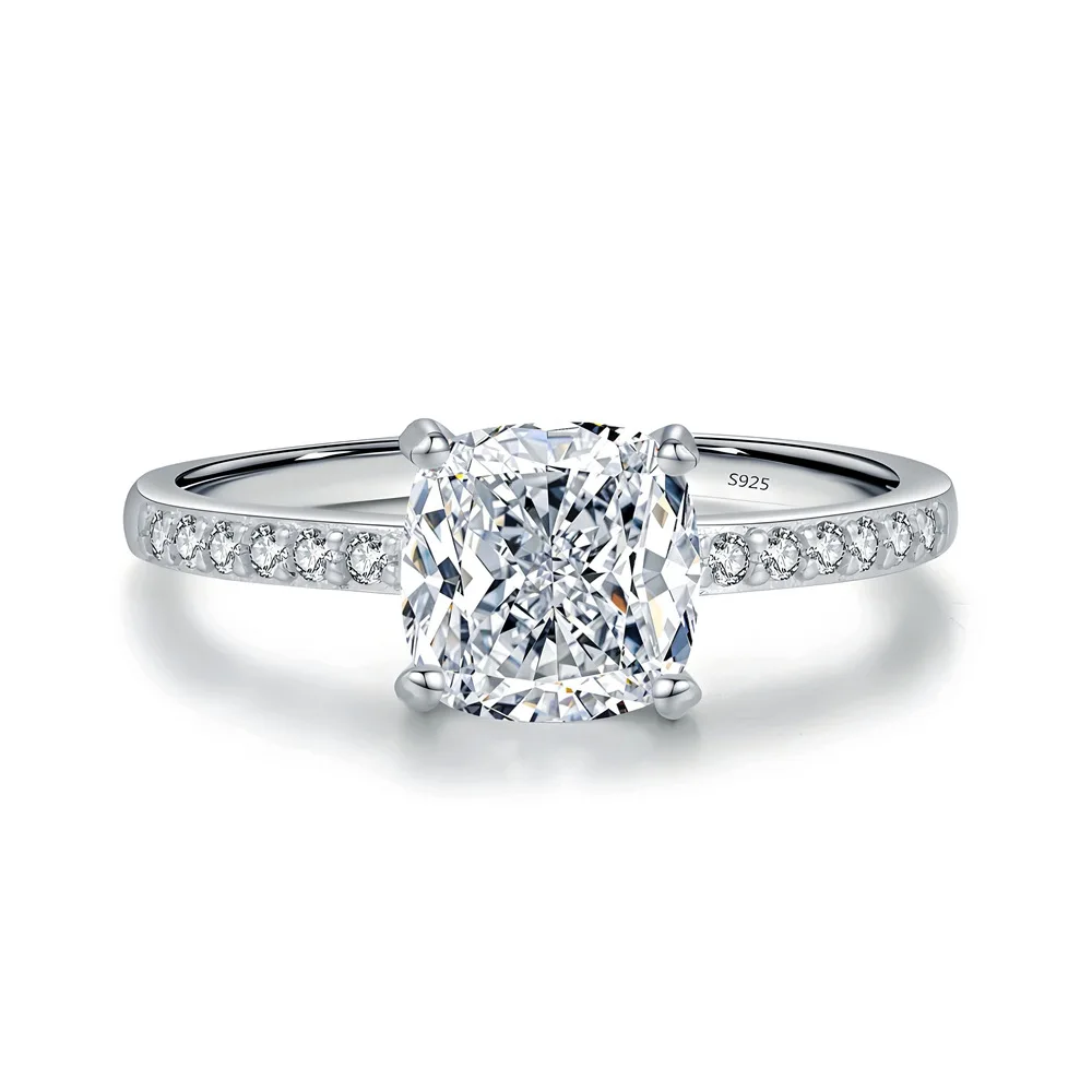 2.5CT square 8x8mm moissanite S925 silver ring women's versatile classic cross-border live broadcast jewelry
2.5CT square 8x8mm moissanite S925 silver ring women's versatile classic cross-border live broadcast jewelry