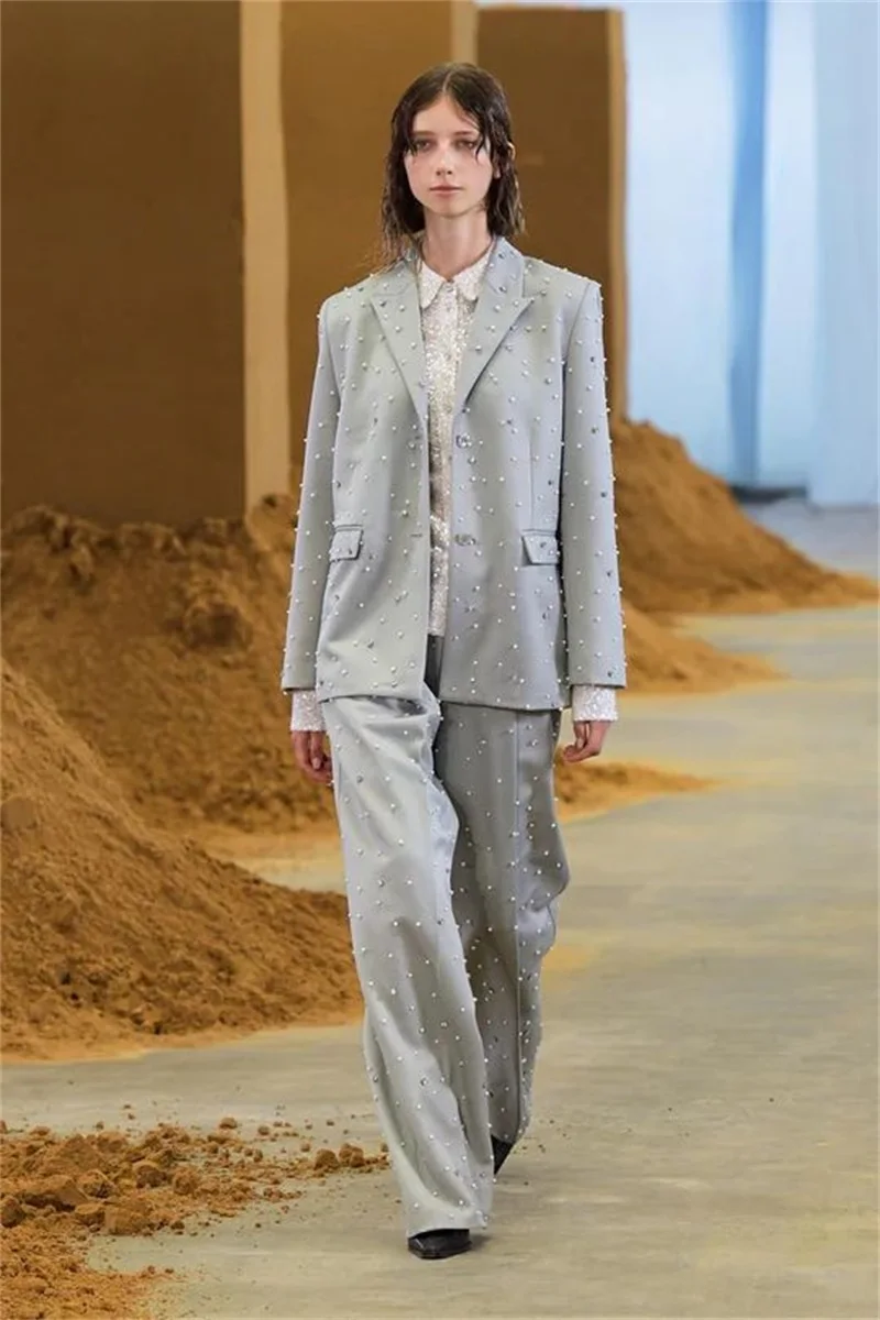 Pearls Crystals Women Suit Set 2 Piece Blazer+Pants Trousers Formal Office Lady Jacket Customized Wedding Tuxedo Cotton Coat
Pearls Crystals Women Suit Set 2 Piece Blazer+Pants Trousers Formal Office Lady Jacket Customized Wedding Tuxedo Cotton Coat