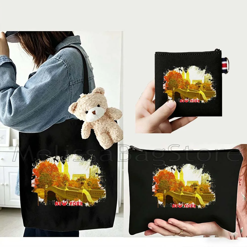 4PCS Gift Set New York City Black Canvas Tote Bag Handbag with Doll Key Coin Purse Cosmetic Makeup Toilet Bag Case Pouch
4PCS Gift Set New York City Black Canvas Tote Bag Handbag with Doll Key Coin Purse Cosmetic Makeup Toilet Bag Case Pouch