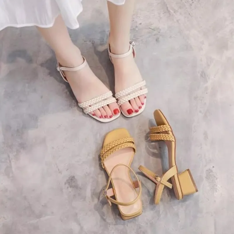 2024 Summer New Fashion Outwear Shoes Women's Sandals Square Toe Open Toe Sexy One Line Buckle Comfortable Single Shoe Women
2024 Summer New Fashion Outwear Shoes Women's Sandals Square Toe Open Toe Sexy One Line Buckle Comfortable Single Shoe Women